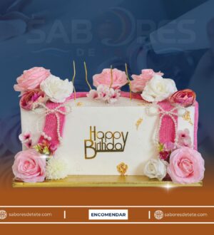 Bolo Rectangular de Aniversário